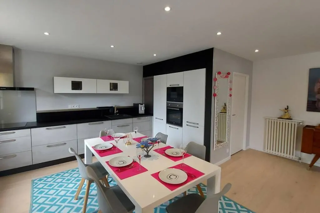 Le 1930 Apartment Vannes 0*,  France